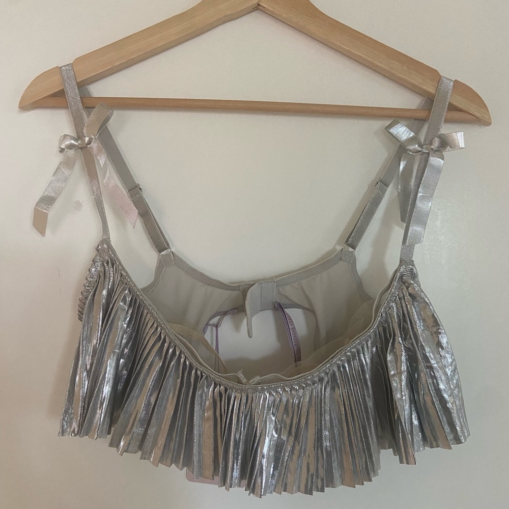 Savage X Fenty Silver Pleated Lame Unlined Bra BNWT